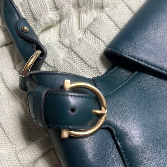 Ferragamo shoulder bag - Picture 5 of 9